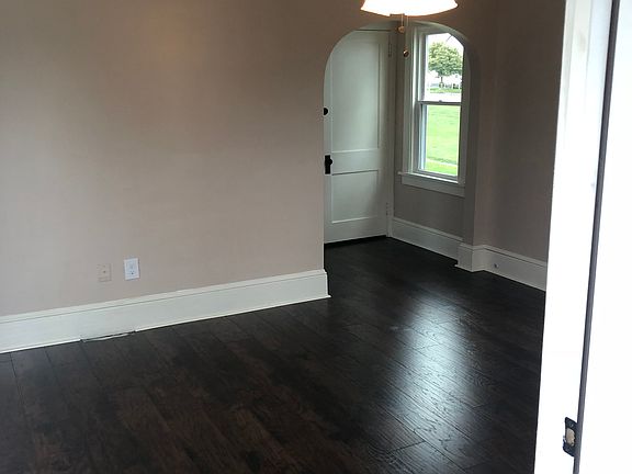 3rd image of 108 Hazel Ave