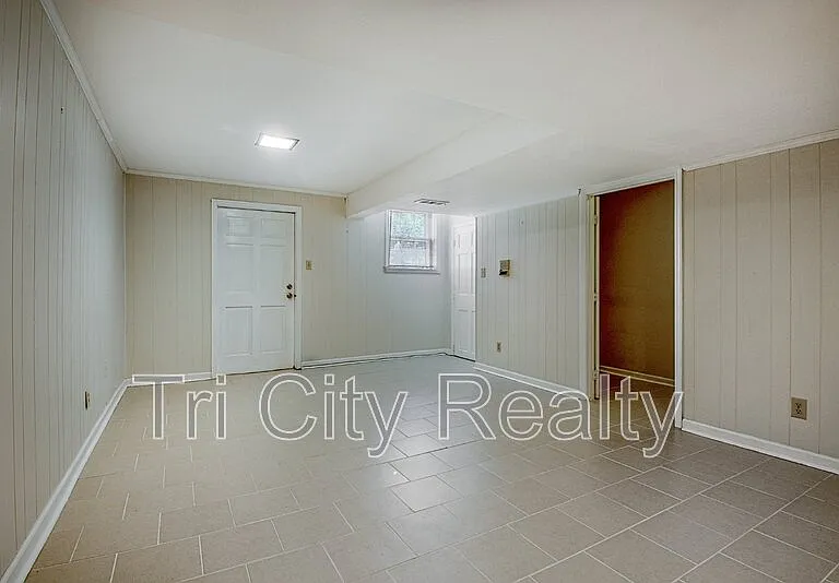 630 Hawthorne Pl — Photo 43