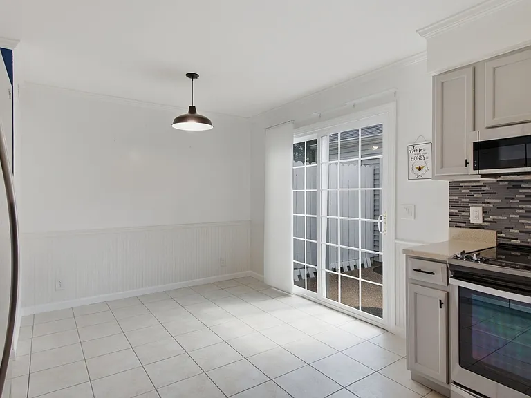 1236 Carriage Park Dr — Photo 13