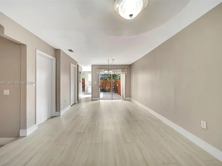 3773 SW 153rd Ct #3773 — Photo 2