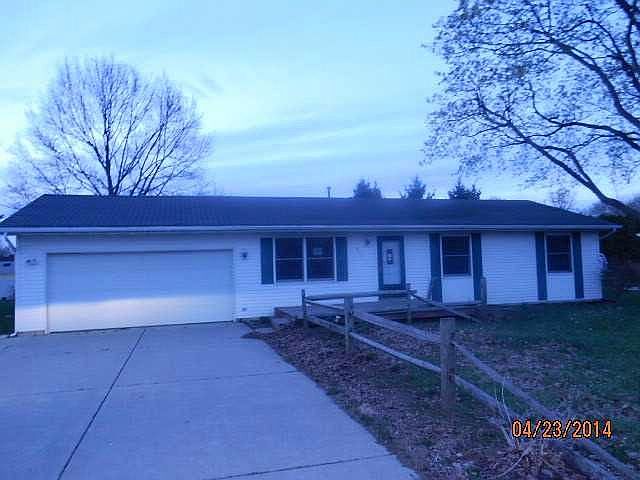 1st image of 911 Fernwood Ave