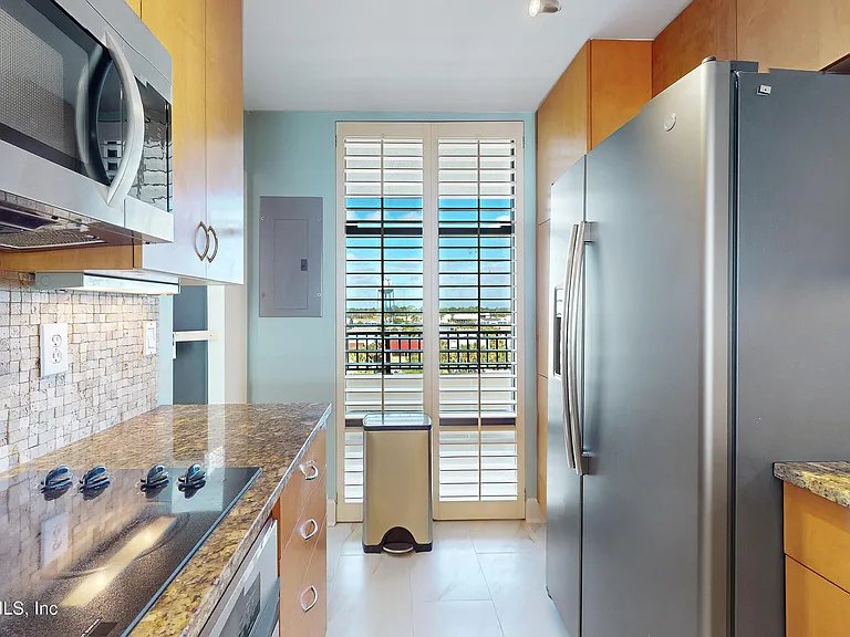 2100 Ocean Dr #Penthouse 2 — Photo 25