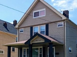 4252 W 21st St, Cleveland, OH