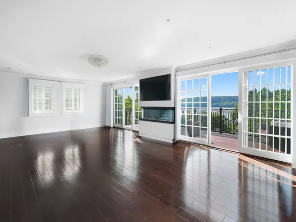 3061 Scenic Place image 12 of 40