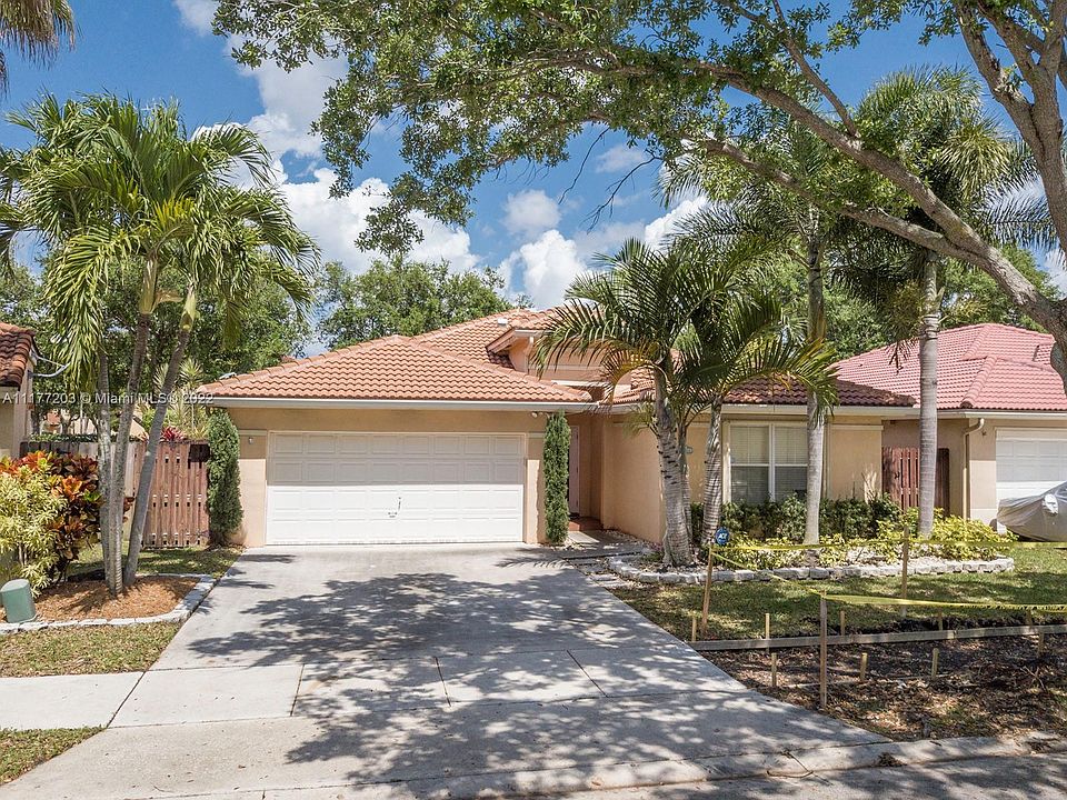 1st image of 14163 N Cypress Cove Cir