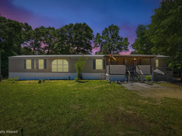 12 E Royal Palm Ave, Defuniak Springs, FL 32433
