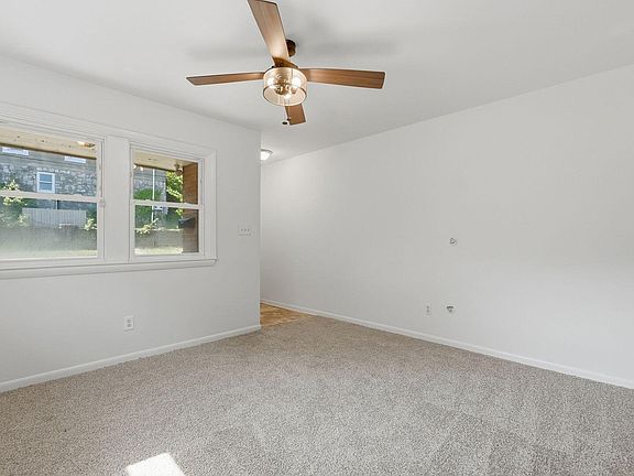 4th image of 953 E 5th St