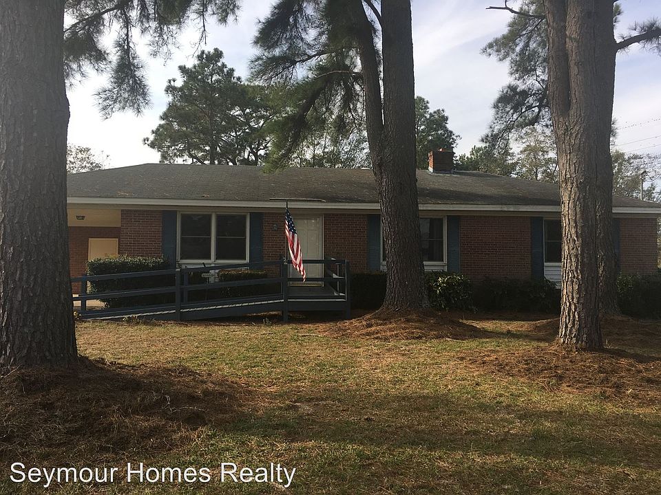 1st image of 211 Westwood Dr
