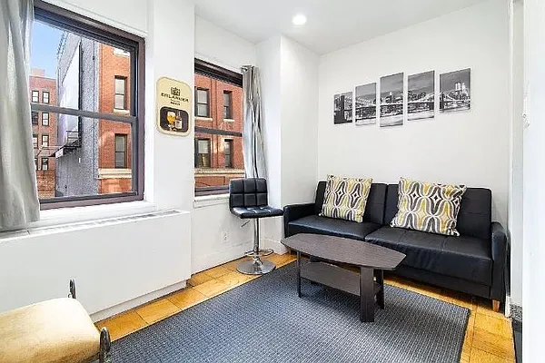 Rented by Mossanen Group | media 1