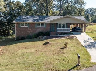 469 Plantation Dr, Winder, GA 30680