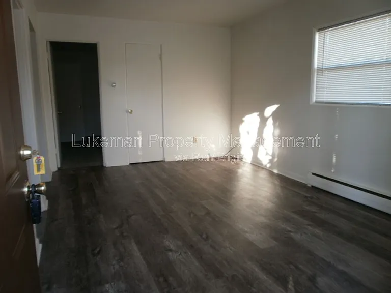 1536 Henson Ave #4 — Photo 6