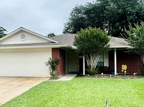 2307 Old Oak Ln, Kingwood, TX 77339
