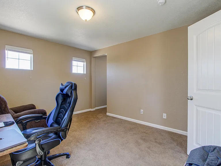10698 Worthington Cir — Photo 28