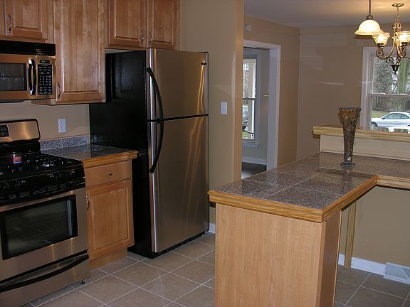 Kitchen, all stainless steel appliances