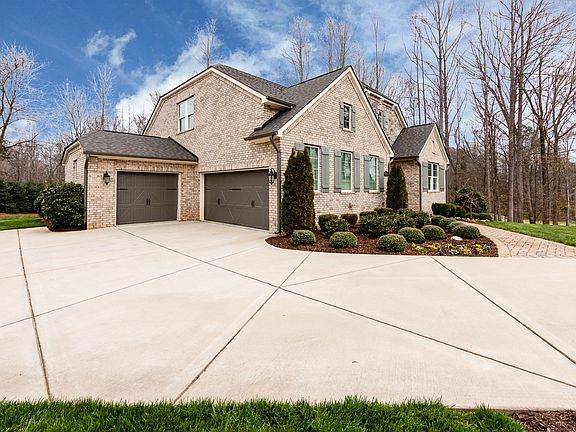 2nd image of 4211 Crump Hill Ct