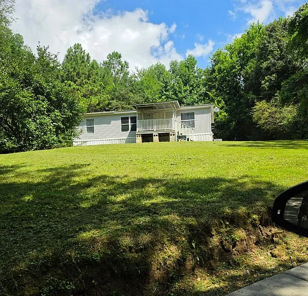 457 Armstrong Ferry Rd — Photo 1
