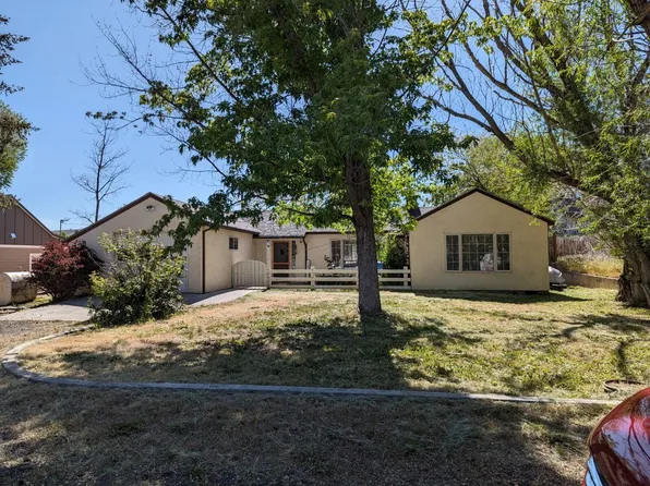 180 S Roanoke Ave, Hines, OR 97738