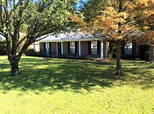 402 Pelahatchie Shore Dr, Brandon, MS 39047