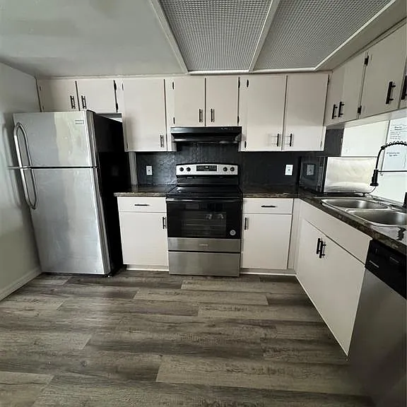 10315 Walton St — Photo 6