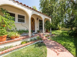 22801 Mariano St, Woodland Hills, CA 91367