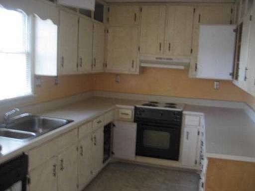 3rd image of 3606 Winterberry Ln