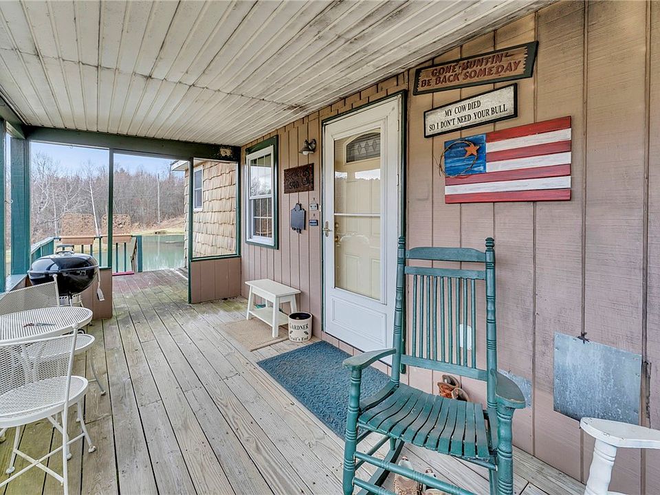 7th image of this home