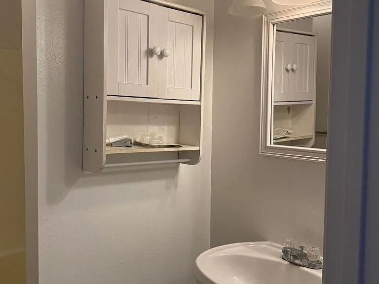 285 Moss St #75 — Photo 7