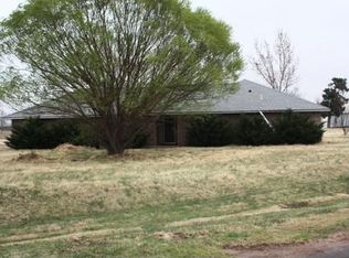 2418 Broadway St, Waynoka, OK 73860