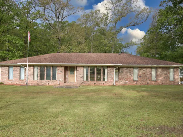 6845 Village Dr, Pine Bluff, AR 71603