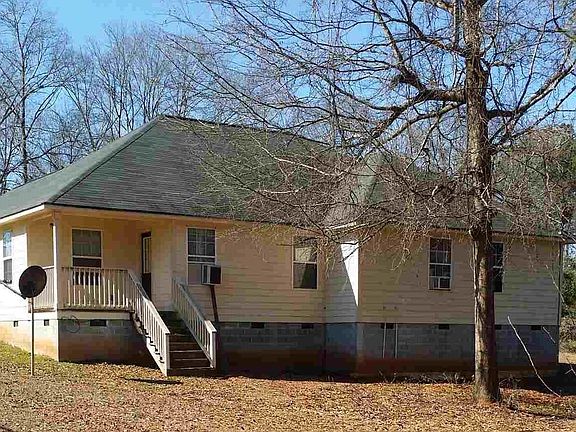 2nd image of 1000 Dogwood Cir