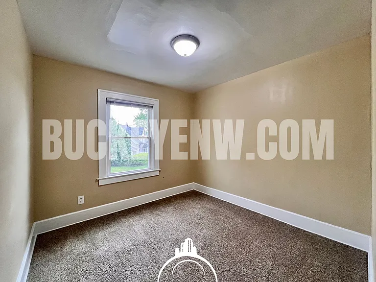 1233 Halstead St — Photo 9