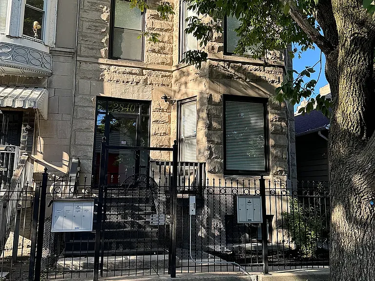 2840 W Fulton St #2 — Photo 1