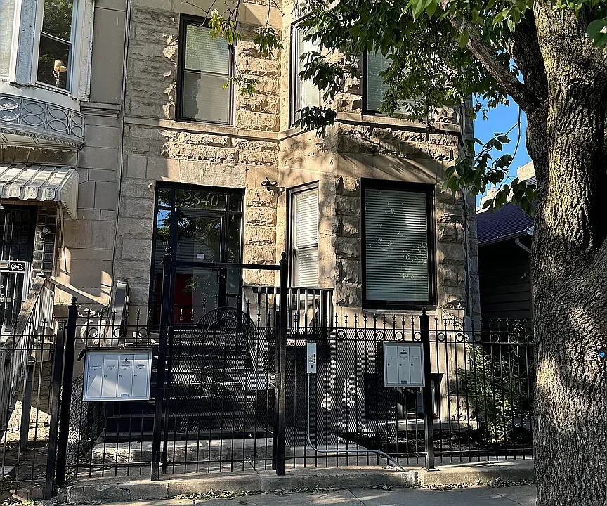 2840 W Fulton St #2