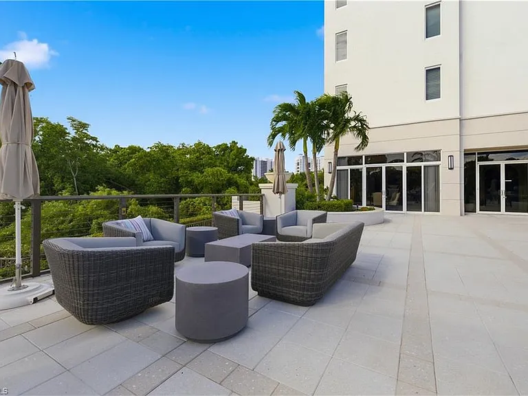 8990 Bay Colony Dr #1203 — Photo 30