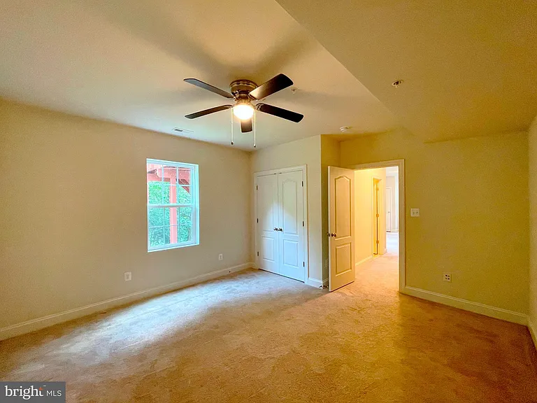 46895 Whittemoore Ct — Photo 30