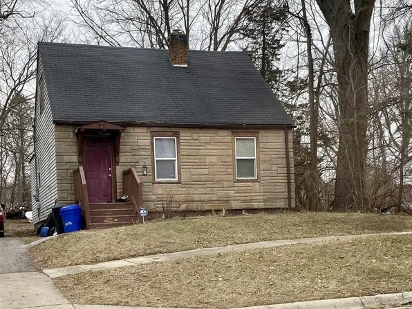 515 Trenton Ave, Rockford, IL 61102