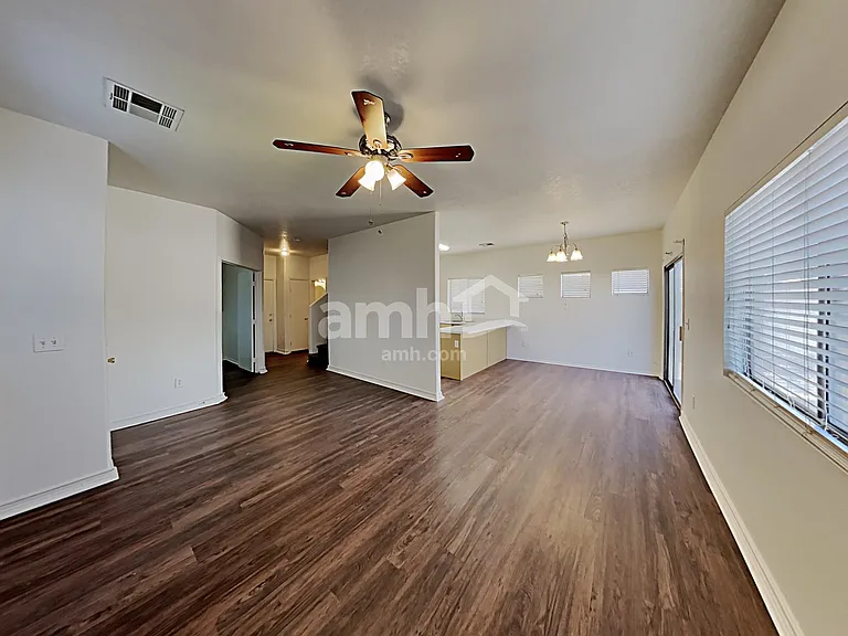 1310 S Red Rock St #A — Photo 6