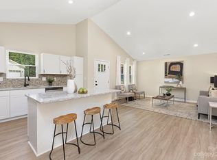 783 Log Cabin Dr, Gastonia, NC 28054