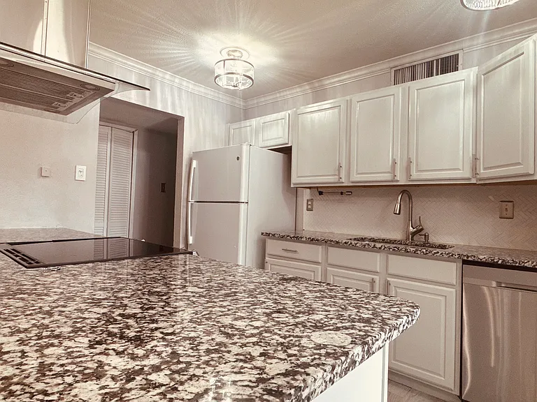153 W Way Dr — Photo 10