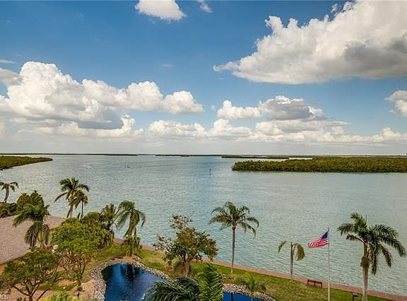 4th image of 4263 Bay Beach Ln APT 615