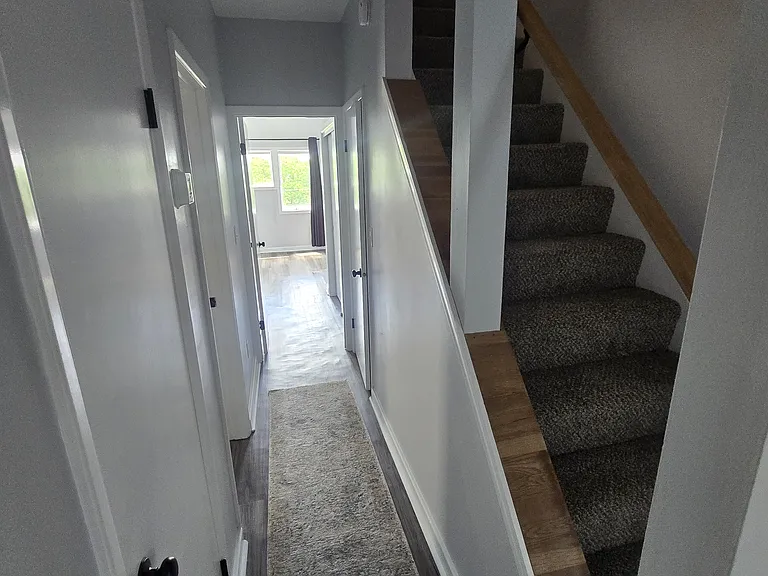 548 Klotter Ave — Photo 3