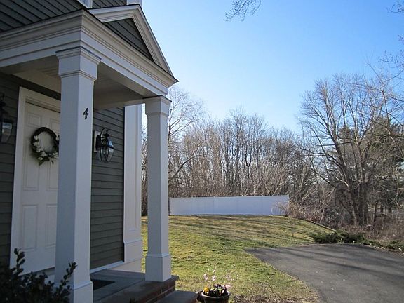 3rd image of 4 Stewart St