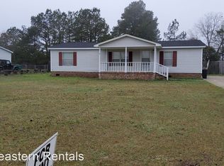 3895 Delaware Dr, Dalzell, SC 29040