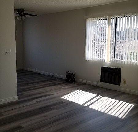 4th image of 118 N Lake St