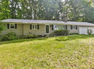 54 Pomona Rd, Trumbull, CT 06611