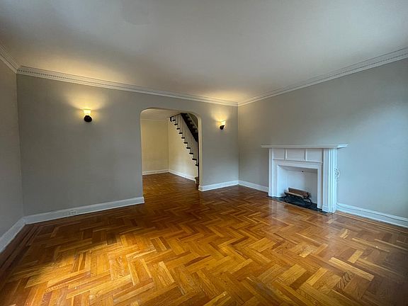 3rd image of 2977 Avenue S Floor 2
