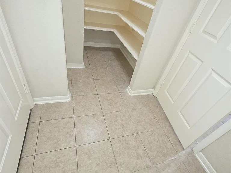 17711 Barton Point Ln — Photo 9