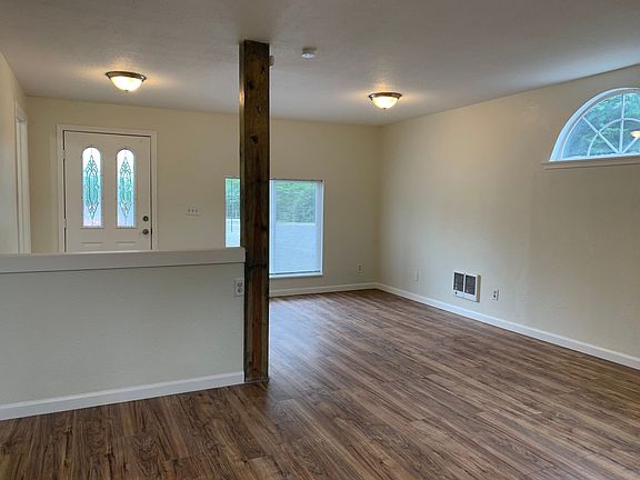 5th image of 4106 NE 82nd St #B