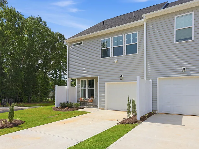 1433 Goldsboro Ave — Photo 38