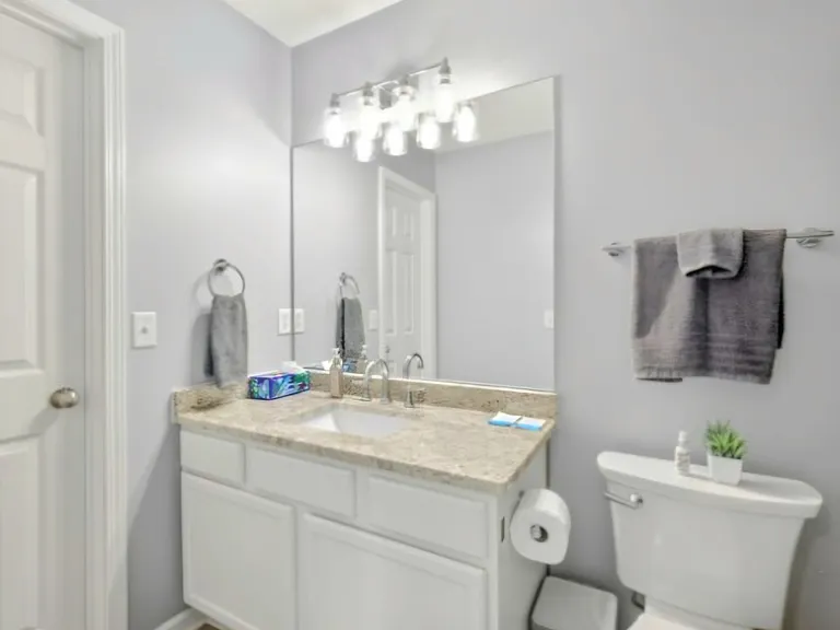 1011 Wolves Den Pl — Photo 29